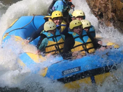 galeri-foto-rafting-hits-pangalengan-21-684c321cc55c5 galeri-foto-rafting-hits-pangalengan-21-684c321cc55c5