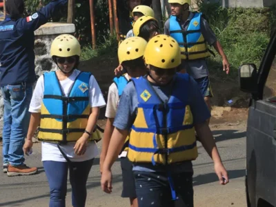 galeri-foto-rafting-hits-pangalengan-25-684c32249a95f galeri-foto-rafting-hits-pangalengan-25-684c32249a95f